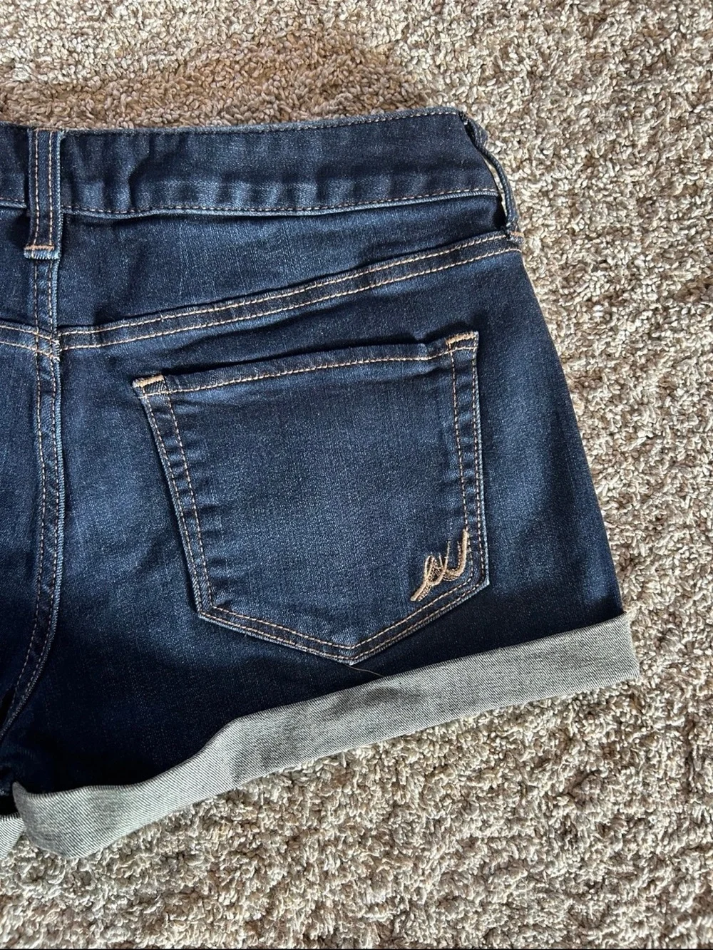 Express Women's Dark Blue Denim Jean Shorts size 2 - Picture 4 of 11